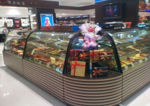 巧克力展示柜，孩子们心中的“巧克力工厂”